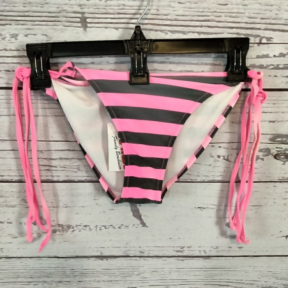 New Without tags. "Heat" woman's bikini bottoms